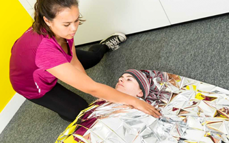 First aid for effects of heat and cold