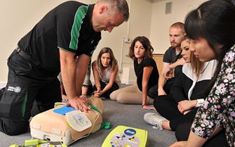 emergency-first-aid-at-work-small-pod